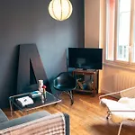 Spacieux F2 Refait à neuf dans un esprit loft