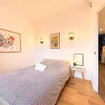 Spacieux F2 Refait à neuf dans un esprit loft