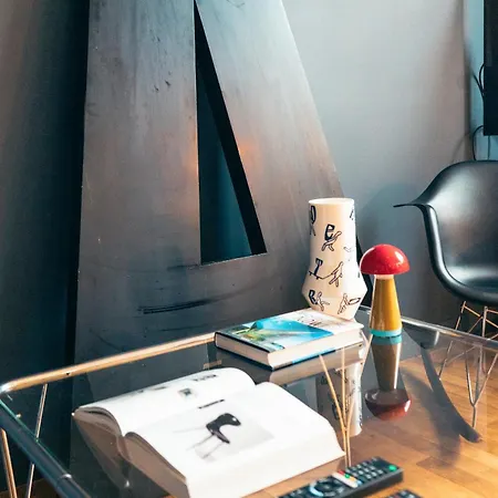 Spacieux F2 Refait A Neuf Dans Un Esprit Loft Appartement